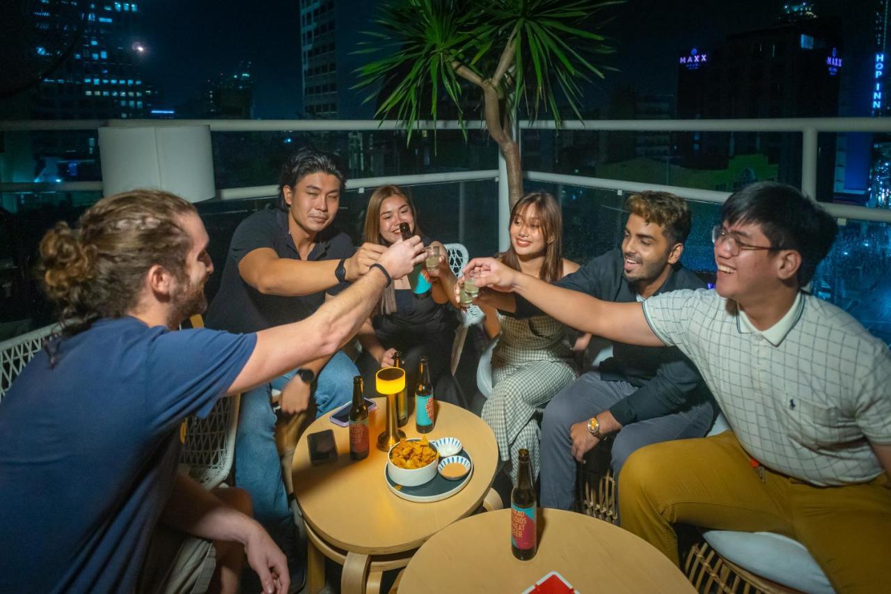Abraham Manila - Located In Central Makati (Adults Only) Makati City Exteriör bild