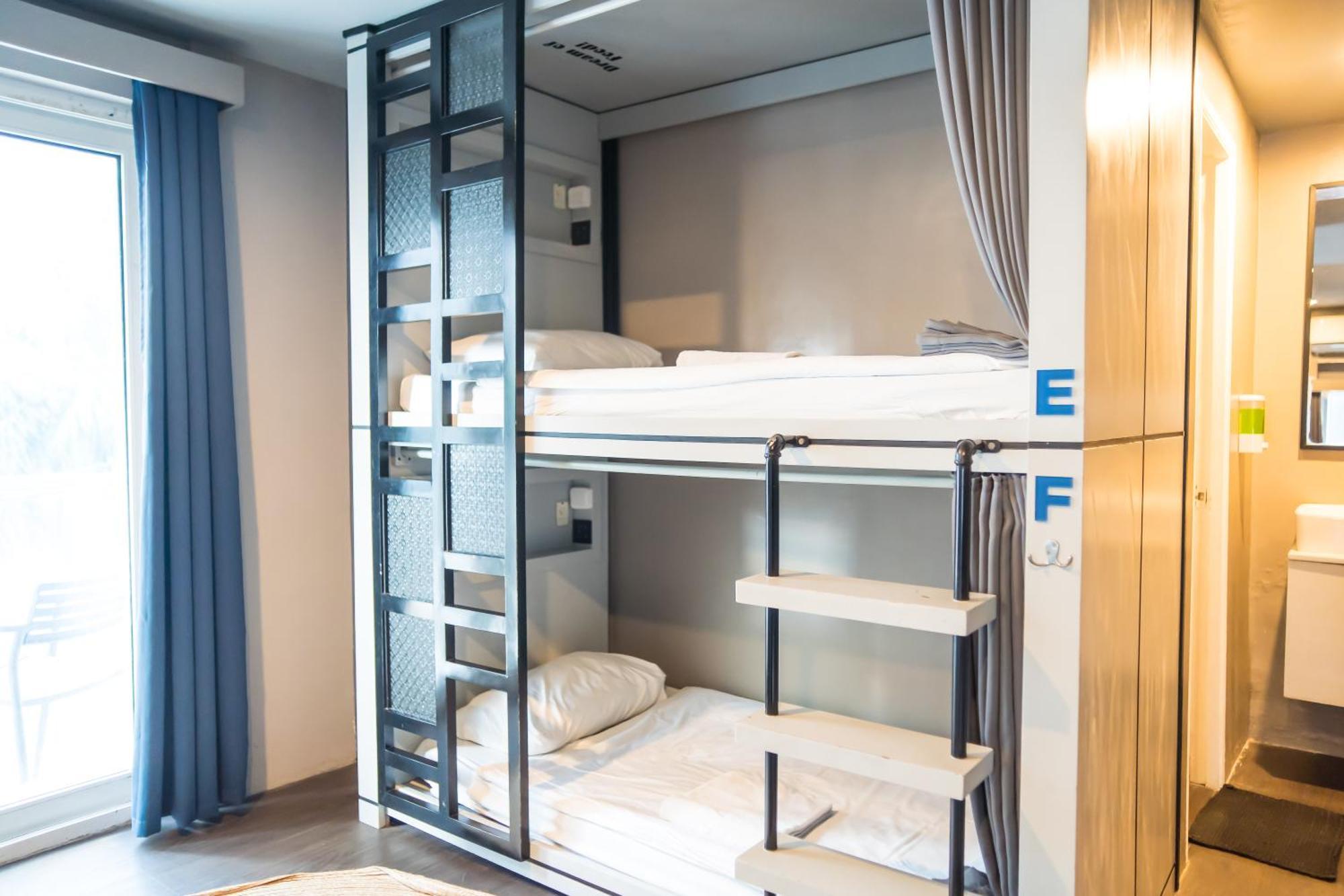 Abraham Manila - Located In Central Makati (Adults Only) Makati City Exteriör bild