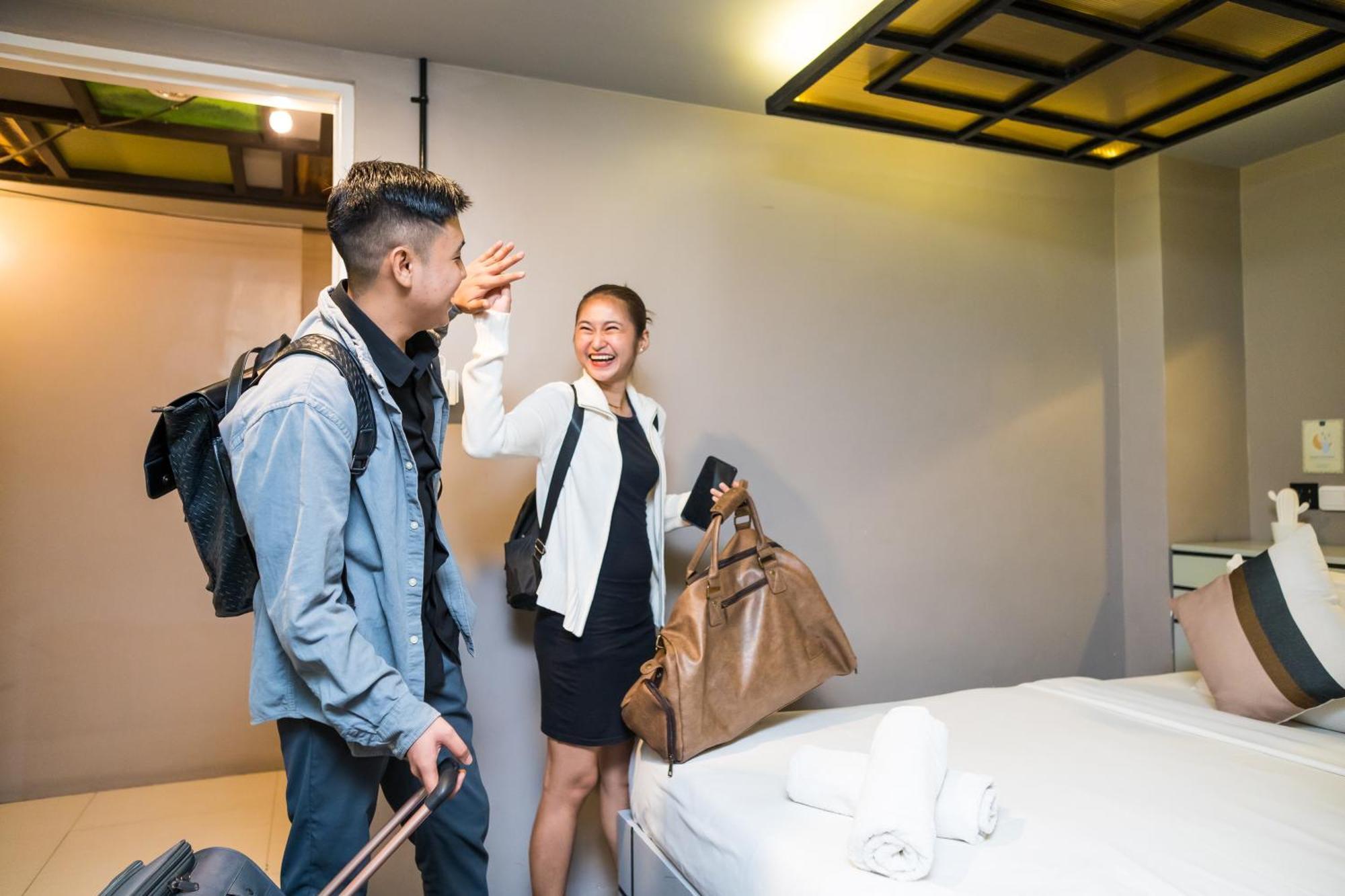 Abraham Manila - Located In Central Makati (Adults Only) Makati City Exteriör bild