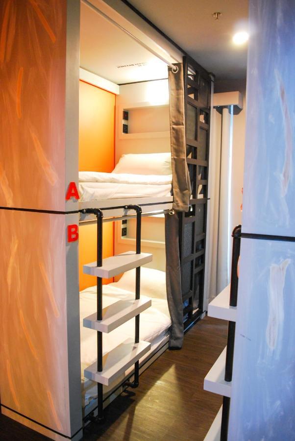 Abraham Manila - Located In Central Makati (Adults Only) Makati City Exteriör bild